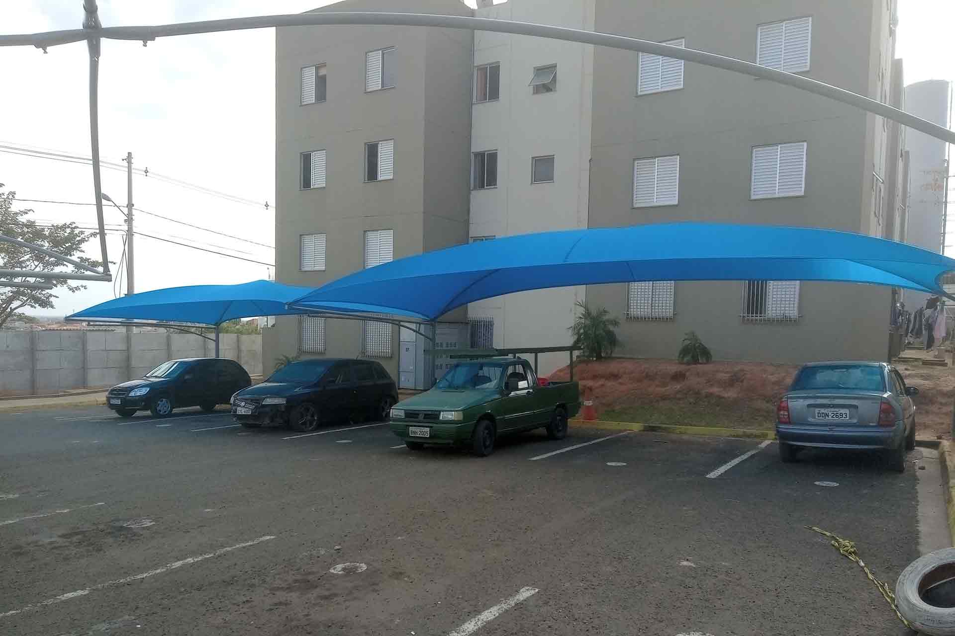 Empresa especializada em instalação de sombrites para estacionamento.